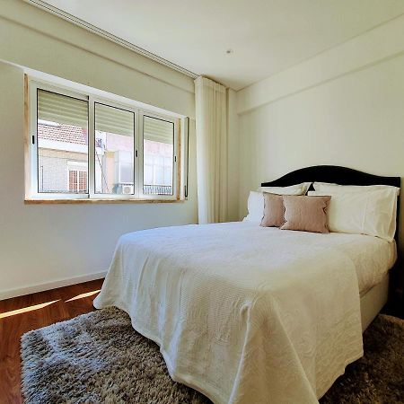 Praca Do Chile Deluxe By Lisbon Village Apartments Exterior photo